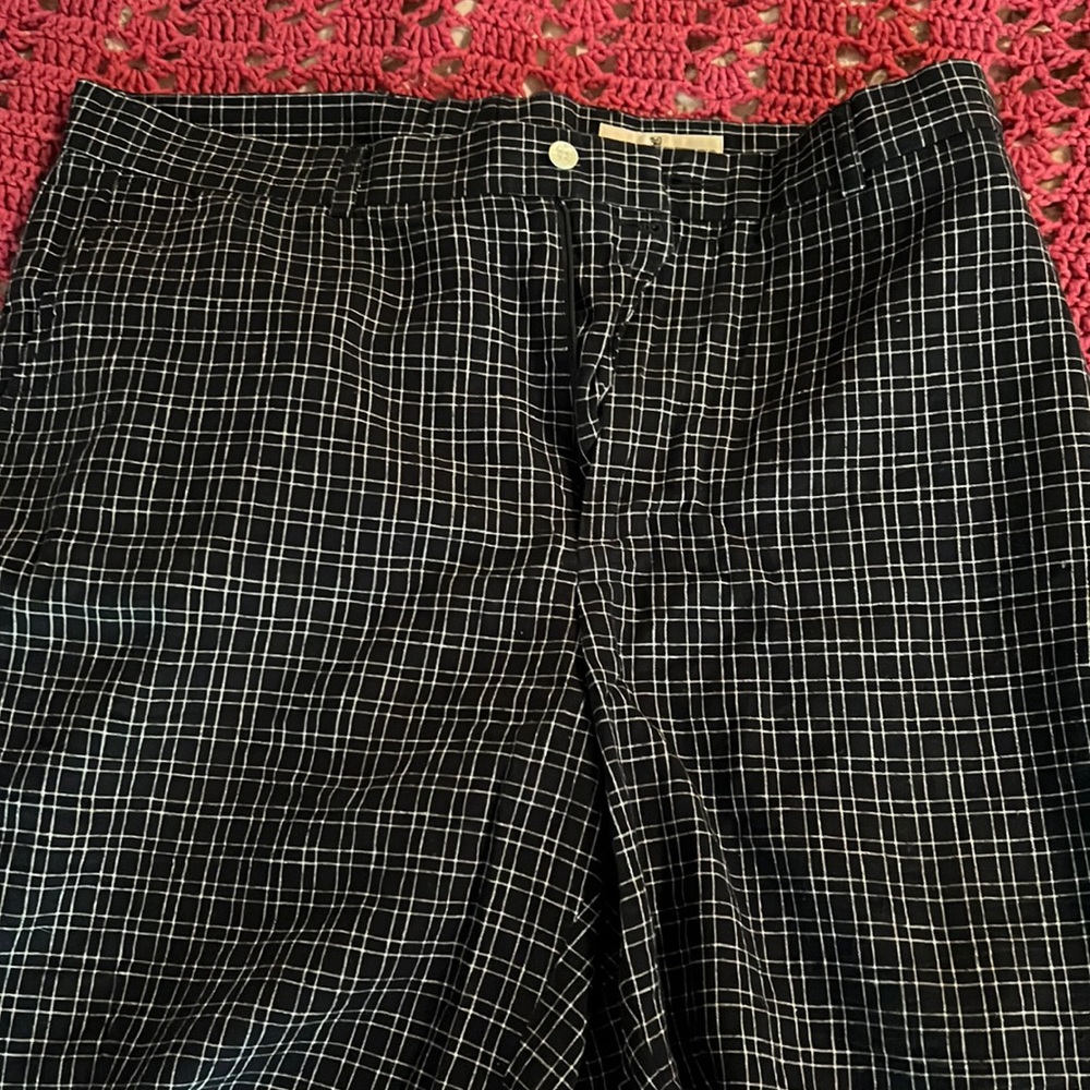 Men’s Golf Shorts! Size 38W Cotton Blend.